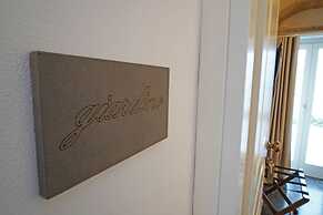 Neropece Suites