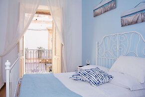 Mia's Rooms