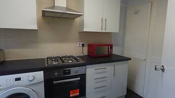 Chelsea House - Huku Kwetu