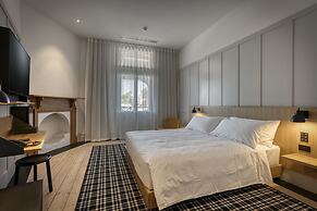 Farmers Home Hotel