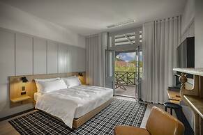 Farmers Home Hotel