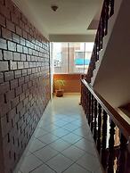 Lhotse Hostel B&B Huaraz