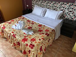 Manantial Hotel No.002