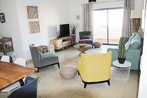 3-bedroom Apartment With Pool, Gym & Jacuzzi