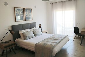 3-bedroom Apartment With Pool, Gym & Jacuzzi