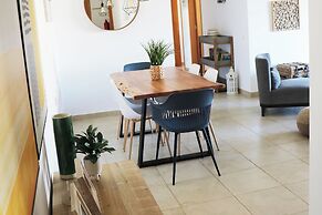 3-bedroom Apartment With Pool, Gym & Jacuzzi
