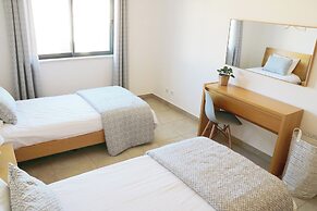 3-bedroom Apartment With Pool, Gym & Jacuzzi