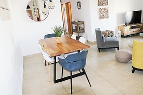 3-bedroom Apartment With Pool, Gym & Jacuzzi