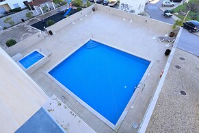 3-bedroom Apartment With Pool, Gym & Jacuzzi