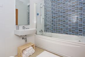 3-bedroom Apartment With Pool, Gym & Jacuzzi