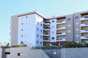 3-bedroom Apartment With Pool, Gym & Jacuzzi