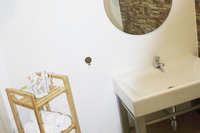 3-bedroom Apartment With Pool, Gym & Jacuzzi
