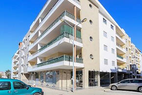 3-bedroom Apartment With Pool, Gym & Jacuzzi