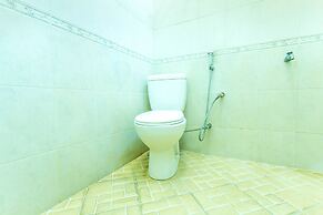 OYO 2848 Senaz Guesthouse