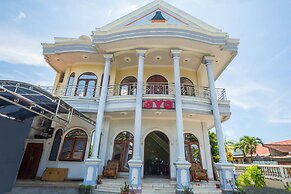 OYO 2848 Senaz Guesthouse