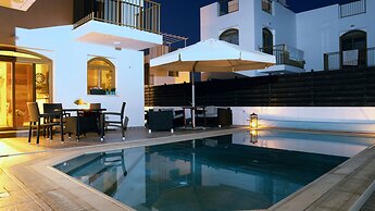 Seafront Villa With Private Pool