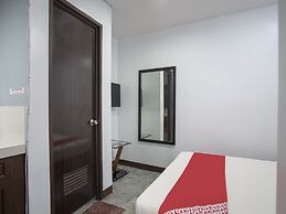 OYO 549 Sajj Bldg