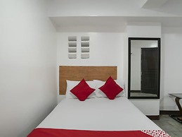 OYO 549 Sajj Bldg