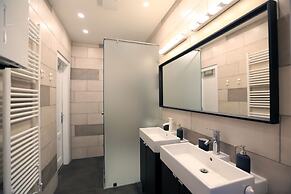 Paulay Central Top Suite