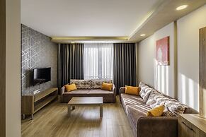 Golden World Suite Hotel