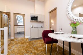 Meltzer Apartments