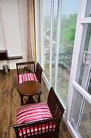 Serene Suites