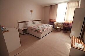 Gold Suite
