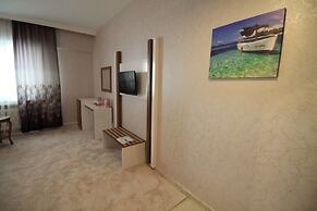 Gold Suite