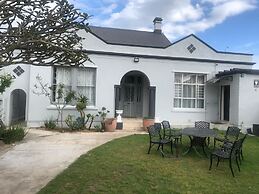 The Monument Guesthouse