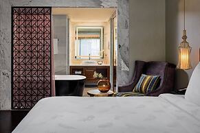 Peridot Grand Luxury Boutique Hotel