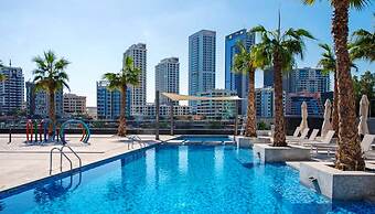 Pelican Stay - Full Marina and Pool View