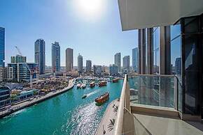 Pelican Stay - Full Marina and Pool View