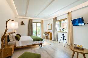 White Donkey Hotel