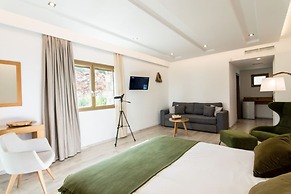 White Donkey Hotel