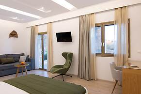 White Donkey Hotel