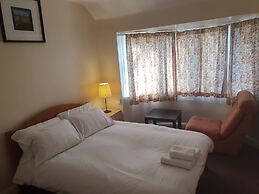 Elegant 3 Bed house walk Wembley stadium