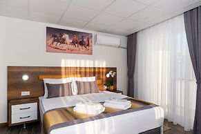 River Elite Hotel & Spa