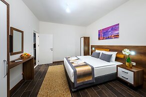 River Elite Hotel & Spa