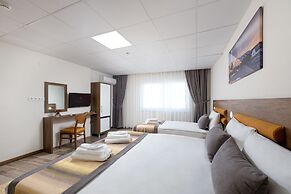 River Elite Hotel & Spa