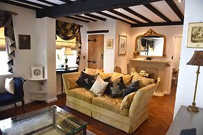 Luxury Cottage Near Windsor Castle