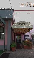 Hotel Rose & Crown
