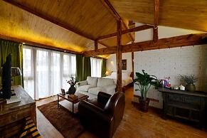 Lijiang Seven Island Resort
