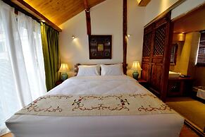 Lijiang Seven Island Resort