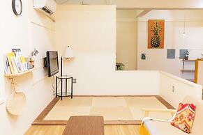 Pineapple Hotel