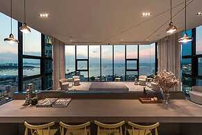 Pony's Homestay -The Base Condo-
