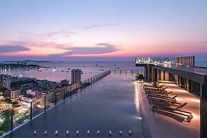 Pony's Homestay -The Base Condo-