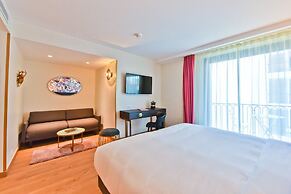 Hotel La Villa Port d Antibes & Spa