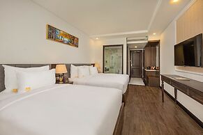 Santa Luxury Hotel