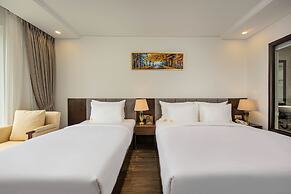 Santa Luxury Hotel