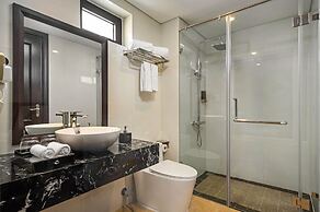 Santa Luxury Hotel